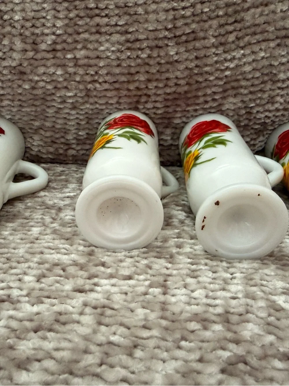 Vintage AVON Red & Yellow Roses White Milk Glass Handled Pedestal Bud Vase 5''H